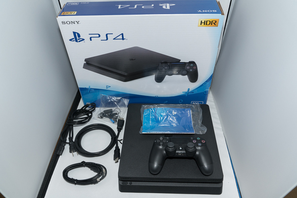 正常動作品 コントローラー使用時間20時間程度 PlayStation4 PS4 500GB CUH-2200A ジェットブラック 送料無料 定額即決(PayPayフリマ掲載)