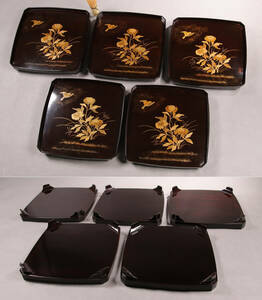 CH74 era wooden lacquer ware flowers and birds gold lacqering black paint . thing serving tray . customer pair attaching . cut four person serving tray tray pear ground / tradition handicraft lacquer tea . stone . seat . seat .. wheel island Kanazawa Kyoto talent ...