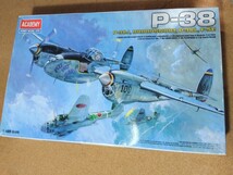 アカディミー1/48☆アメリカ陸軍戦闘機P-38_画像1