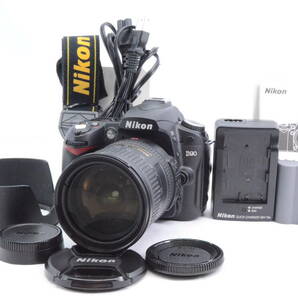 Nikon D90 ニコン AF-S DX VR 18-200G レンズキットの画像1