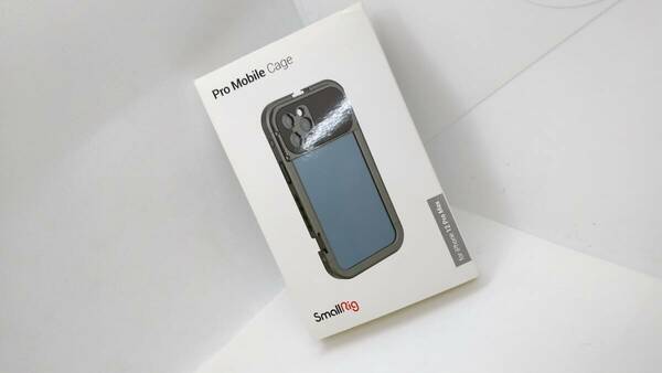 ●iPhone １２　Ｐｒｏ　Ｍａｘ　3077アルミ バンパー ケース SmallRig スマホビデオリグ 写真・動画撮影用ケージ アルミ製