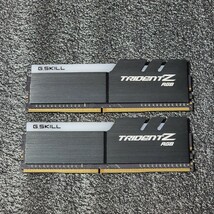 G.SKILL TRIDENTZ RGB DDR4-2933MHz 16GB (8GB×2枚キット) F4-2933C16D-16GTZRX 動作確認済み デスクトップ用 PCメモリ _画像3