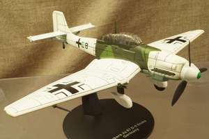 ★ドイツ爆撃機　ユンカース　Ju 87 D-5 スツーカ　1/72　113002