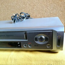 〔格安500円～〕SANYO、サンヨ-、VHS、ビデオテ-プレコーダー、VZ-H44B、レトロデッキ、訳あり品。_画像3