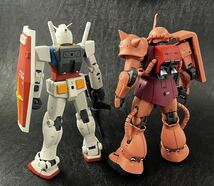 ■機動戦士ガンダム■1/100MG ガンダム/シャア専用ザク/量産型ザク/黒い三連星ザク/グフ■完成品_画像4