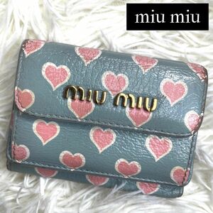 希少品 / miu miu ミュウミュウ マドラスハートミニウォレット 三つ折り財布 ミニ財布 レザー ライトブルー ピンク