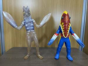 30)) ★1円～ ウルトラマン シリーズ ソフビ フィギュア 非売品 バルタン星人 メトロン星人 2体 セット 現状品 ビッグサイズ 巨大