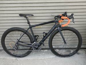 程度良　TREK　トレック　MADONE　マドン　700シリーズ　OCLVカーボン　BONTRAGER aeolus 5 TLR　ロードバイク　duotrap