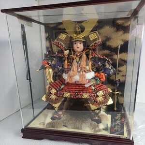 Art hand Auction 五月人形 こどもの日 離匠 忠義堂 若大将 刀 鎧 日本人形 五月飾り 端午の節句 収納箱付 ガラスケース入り, 季節, 年中行事, 子どもの日, 五月人形