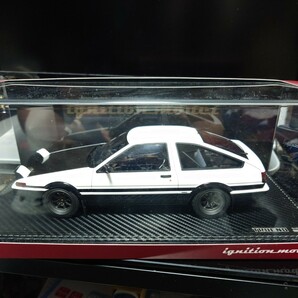 1/18 TOYOTA Sprinter Trueno AE86 3-Door GT Apex White/Black IG0541の画像1