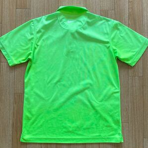 NIKE GOLF ナイキ ゴルフ 蛍光カラー 半袖 ゴルフシャツ ポロシャツ 刺繍ロゴ メンズ Mサイズ DRI-FIT 吸水速乾 春夏モデルの画像2