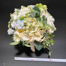 N 3263　[ ブリザーブドフラワー ハーバリウム 等 8点まとめて！]　ブーケ 造花 置物 花 華 花束 クマ 保管品 インテリア 現状品_画像5