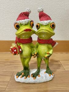 【樹脂製】カエルの置物 クリスマスカップル プレゼント