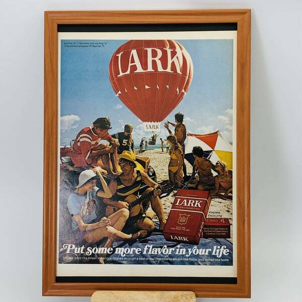『 ラーク 煙草 ( LARK ) 』1960年代 LIFE 雑誌 オリジナル広告 額装済み　60年代　フレーム 付 ポスター アンティーク