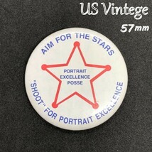 ヴィンテージ　缶バッジ　　『 星を目指す肖像 』　当時物　アメリカ　ビンテージ　バッチ ピンバッジ　米国 (BAT209)_画像1