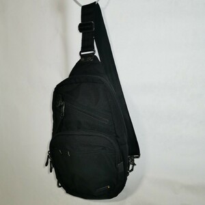  Ace Gene body bag one shoulder rucksack black USED beautiful goods 