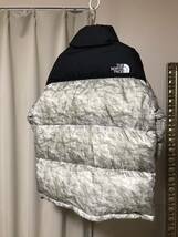 Supreme 19AW The North Face Paper Print Nuptse Jacket シュプリーム ノースフェイス ペーパープリント 紙ヌプシ_画像2