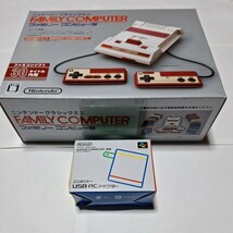 新品未開封　ニンテンドークラシックミニ ファミリーコンピュータとUSB ACアダプター付き_画像1