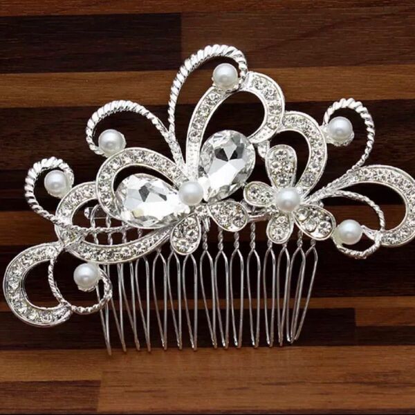 シルバー ヘッドドレス ヘアピン ヘアアクセサリー 蝶々モチーフ ウェディングアクセサリー ラインストーン