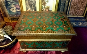  Vintage music box jue Reebok s case wooden Gold accessory box accessory box case box antique 