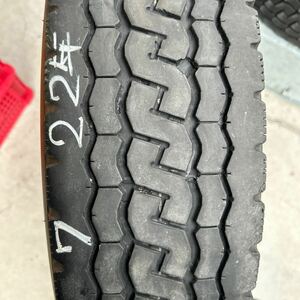 BRIDGESTONE M８１２　205/85R16 117/115N LT 2022年１本　中古タイヤ　残溝７ミリ