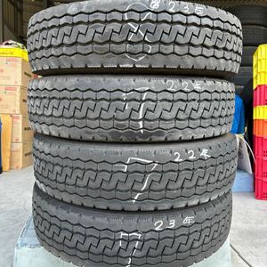 ブリヂストン M８１２　195/85R16 114/112N LT 残溝７〜８ミリ　２０２２年２０２３年製　中古タイヤ　４本