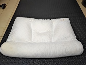 [ free shipping!!] pillow milk pillow 5 block structure human engineering natural la Tec s anti-bacterial .. not world three large sleeping .. recognition .. support white 
