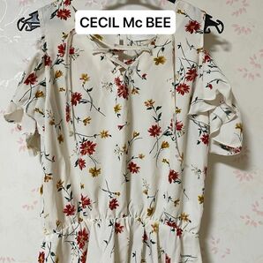 【CECIL Mc BEE】花柄 肩出しトップス オフショルダー