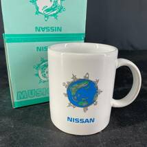 q84*元箱入り NISSAN 日産 マグカップ MUSIC-MUG ニッサン ドリンクガップ コーヒー 紅茶 ホットミルク ココア ノベルティー _画像1