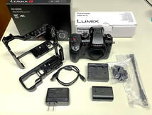 LUMIX DC-GH5S パナソニック ルミックス デジタルミラーレス一眼カメラ ボディ 美品 別売り付属品付き_画像1