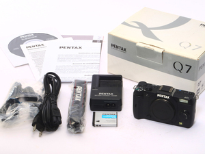 PENTAX Q7 SR ペンタックス ミラーレス カメラ ボディ ブラック