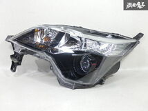 トヨタ 純正 NSP140 NSP141 NCP141 スペイド HID ヘッドライト ヘッドランプ 左 左側 助手席 KOITO 52-261 打刻:B5 即納_画像1