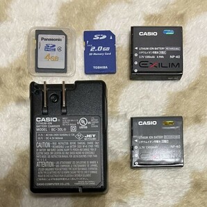 KB1307【動作確認済】CASIO カシオ EXILIM EX-Z1050 ピンク コンパクトデジタルカメラ デジカメ バッテリー2個 SDカード ケース付き 中古の画像6