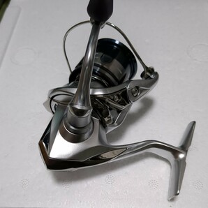 SHIMANO 19ストラディックc2000SHG 美品の画像3