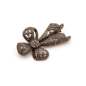 70s Vintage Ribbon Silver 925 Marcasite Brooch　ヴィンテージ　ブローチ　リボン　シルバー