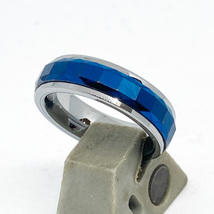 シンプルな タングステンリング 指輪 ミラーカット ブルー 青 シルバー 50　( 17号 ) 新品 ジャンク ペアリングにも_画像2