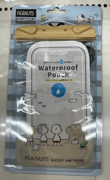 【新品】 スマートフォン防水ポーチ スヌーピー　SNOOPY