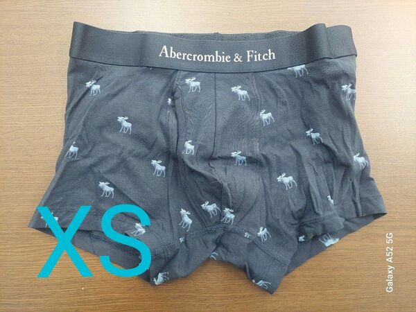 Abercrombie&Fitch アバクロ　XSサイズ／税込送料込／総ロゴ柄　ダークネイビー　ローライズボクサー