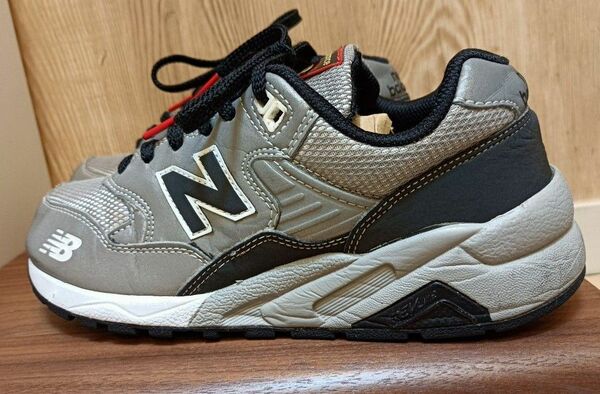 New Balance 580 ニューバランス　23CM