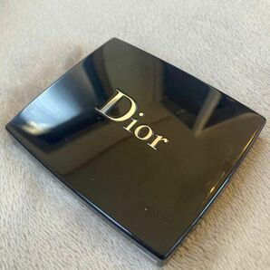 Dior ディオール　アイシャドウ　サンククルールクチュール　689 ミッツァ