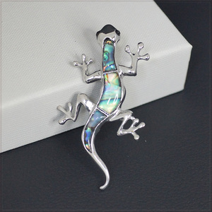 [BROOCH] Abalone Shell Lizard アワビ 貝殻 模様 デザイン シルバー トカゲ ヤモリ イモリ ブローチ (ペンダント)