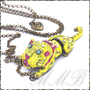 [PENDANT NECKLACE] Cute Moving Tiger エナメル彩色 クリスタルCZ イエロー ジャガー ヒョウ ピューマ ペンダント ネックレスの画像1