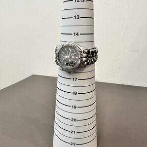 ☆【美品/稼働品】TAG HEUER タグホイヤー QZ メンズ腕時計 プロフェッショナル200M クロノ CG1110-1 黒文字盤 デイト 箱 説明書 保証書の画像10