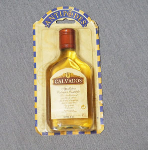 ★CALVADOS カルヴァドス 古酒 200ml 