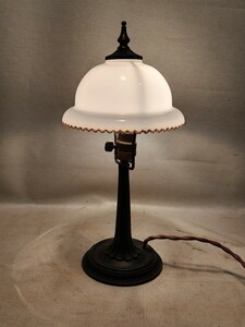  Showa Retro . white color frill glass electric stand pcs anti mon desk lamp stand light antique lighting retro interior 