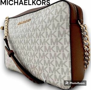 現行　美品　MICHAELKORS マイケルコース　ショルダーバッグ　カメラバッグ　モノグラム　チェーン　PVC レザー　自立