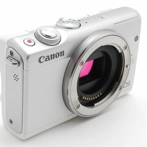 ★極美品★キャノン EOS M100★Wi-Fi&自撮りOK！★超・小型軽量ミラーレス一眼！の画像2