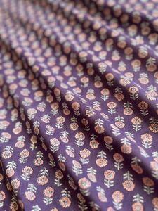 インド綿　3m 紫の小花柄　ブロックプリント　ハンドブロックプリント　ハンドメイド　手仕事　更紗　木綿