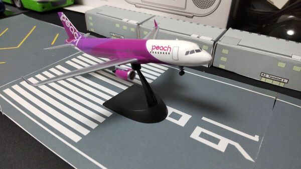 1/300 F-toys 日本のエアライン エアバス A320 Peach Air ピーチ エア 
