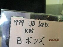 ★野球カード B・ボンズ 1999 UD Ionix R85 即決!!_画像3